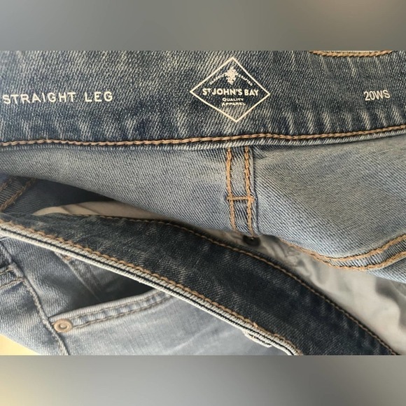 New Saint John’s Bay Mid-Rise Straight Leg Secretly Slender Jeans Sz 20W Short - Picture 5 of 5